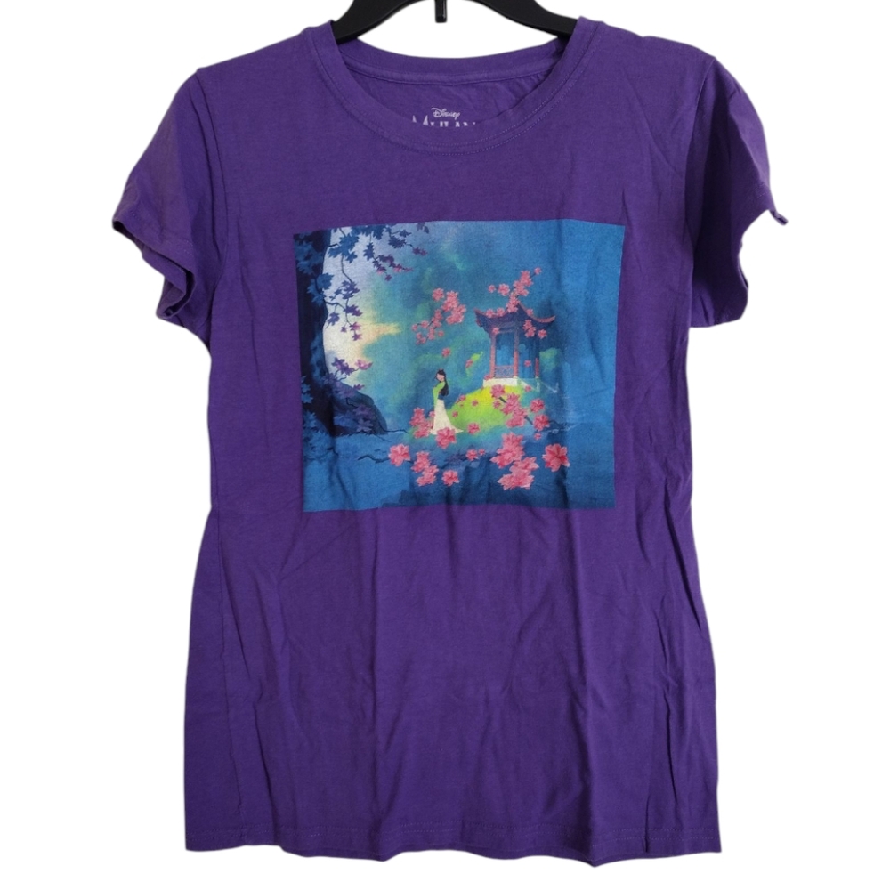 Disney Mulan Purple multicolor Graphic T-shirt 100% cotton size large
